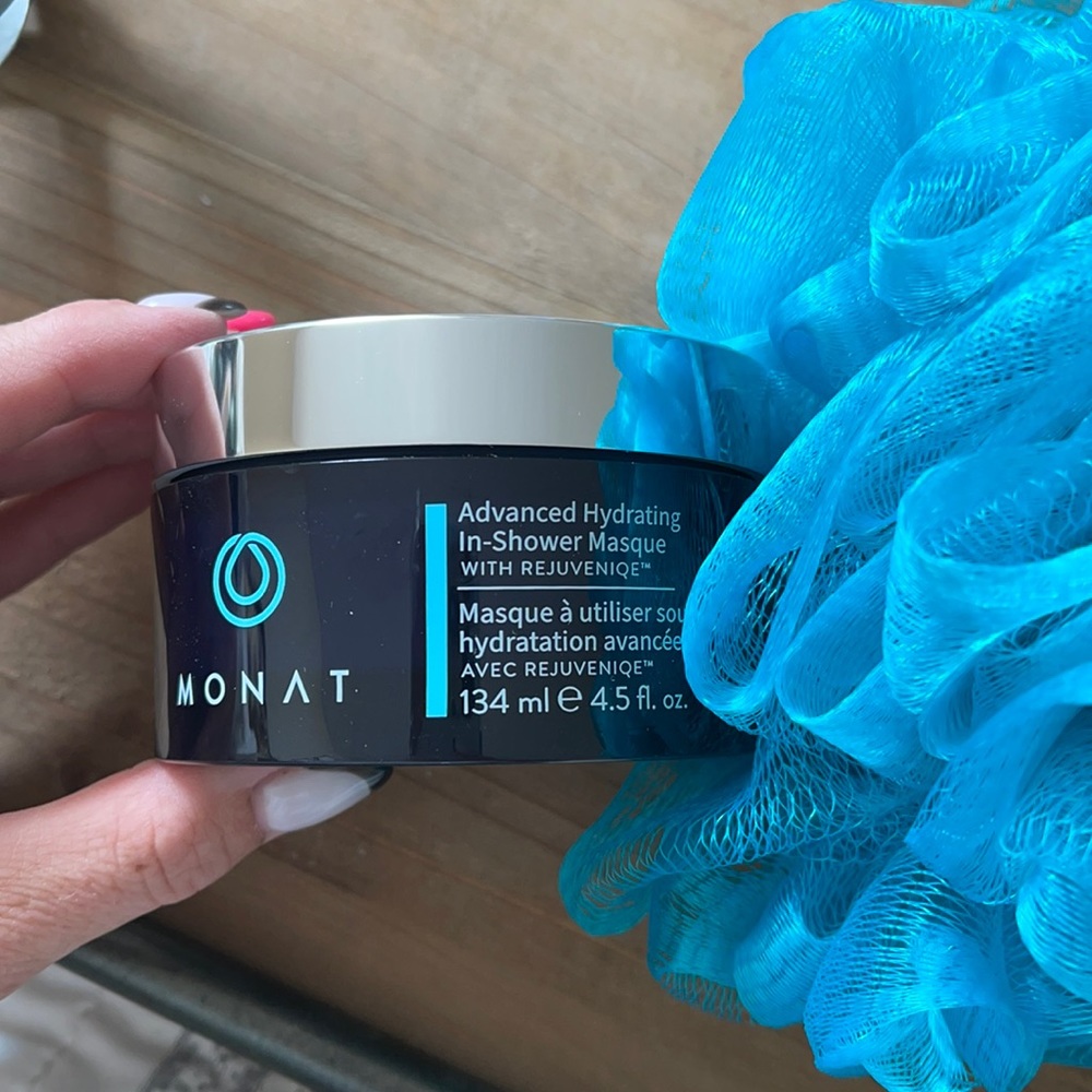 Monat’s Advance Hydrating  in Shower Masque